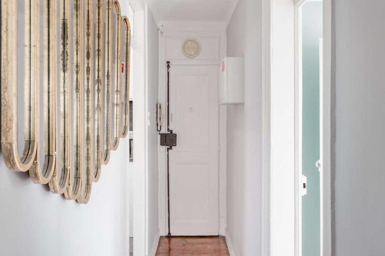 Avenida Da Liberdade Area, Bright And Newly Renovated 2 Bedroom Apartment, Lisbon Historical Center Екстериор снимка