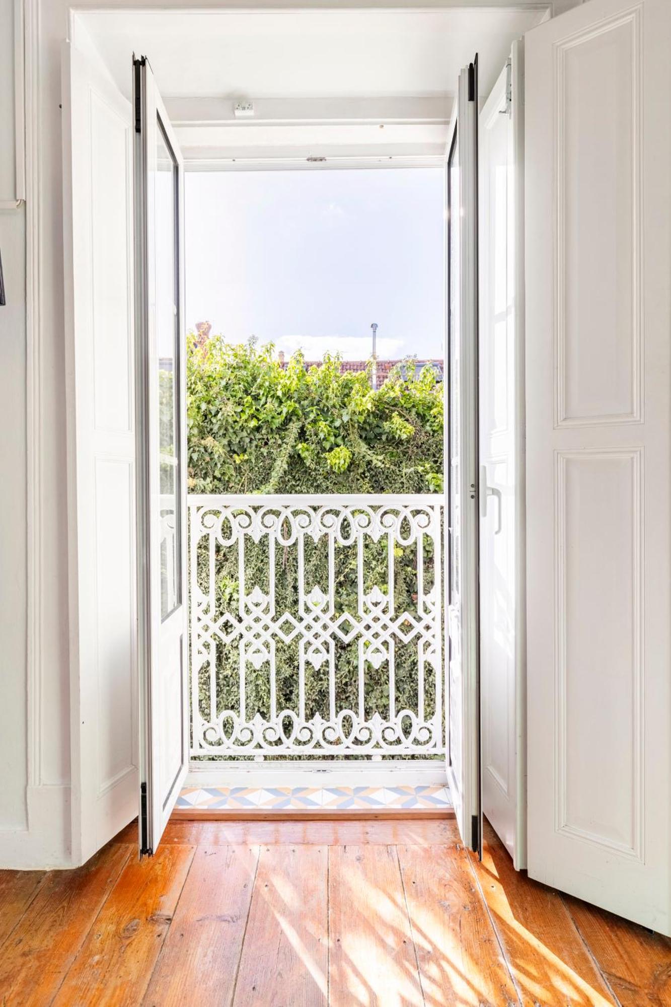 Avenida Da Liberdade Area, Bright And Newly Renovated 2 Bedroom Apartment, Lisbon Historical Center Екстериор снимка