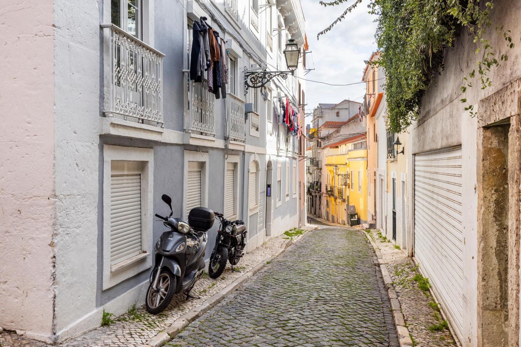 Avenida Da Liberdade Area, Bright And Newly Renovated 2 Bedroom Apartment, Lisbon Historical Center Екстериор снимка