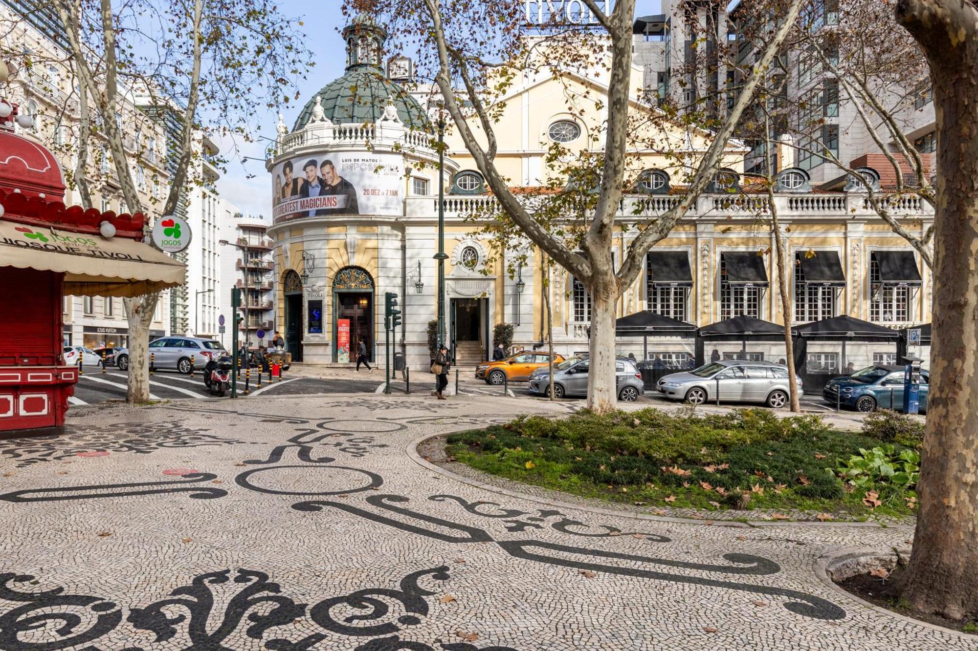 Avenida Da Liberdade Area, Bright And Newly Renovated 2 Bedroom Apartment, Lisbon Historical Center Екстериор снимка