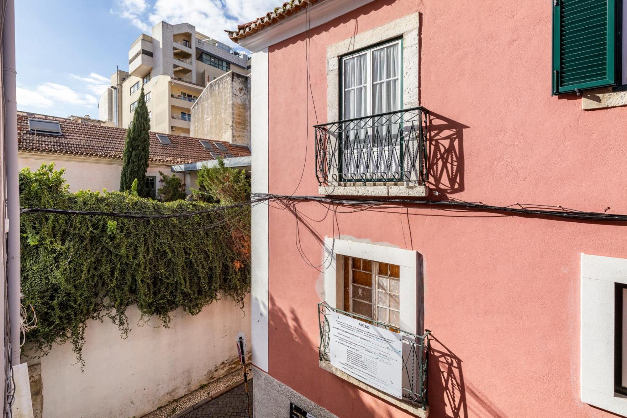 Avenida Da Liberdade Area, Bright And Newly Renovated 2 Bedroom Apartment, Lisbon Historical Center Екстериор снимка